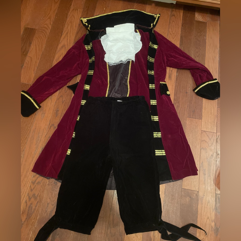 Captain Hook Costume - includes all accessories - Halloween costume